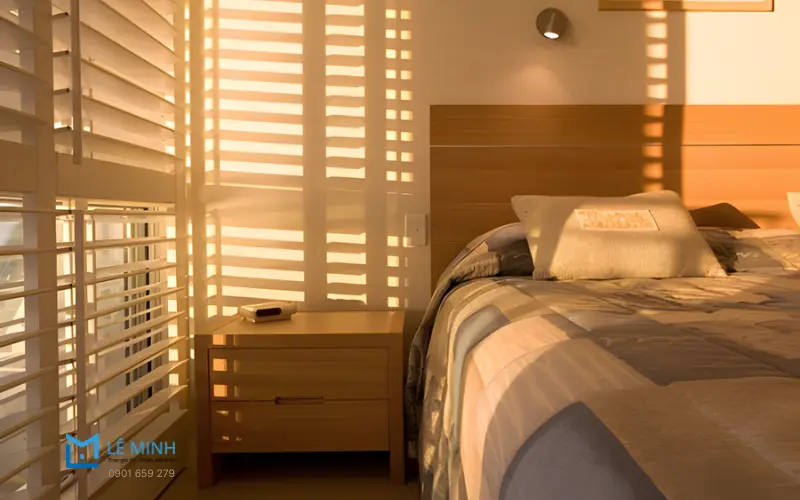 Phòng ngủ - Bảng giá rèm sáo gỗ tối ưu chi phí theo nhu cầu riêng tư