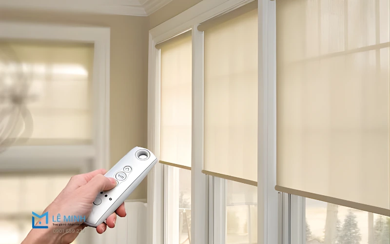 Rèm tự động nhập khẩu cao cấp với thiết kế thông minh, sang trọng, vận hành êm và phù hợp mọi không gian.