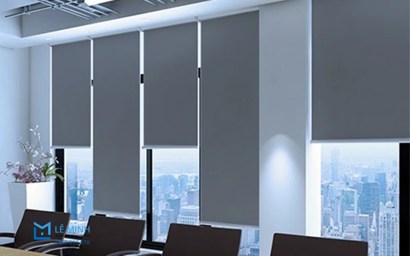 Khám phá rèm cuốn Hàn Quốc – Mã Topaz với chất lượng vượt trội, khả năng cản sáng và cách nhiệt tốt. Đặt mua tại Rèm Cửa Lê Minh để nhận dịch vụ tư vấn miễn phí, lắp đặt chuyên nghiệp và giao hàng tận nơi.