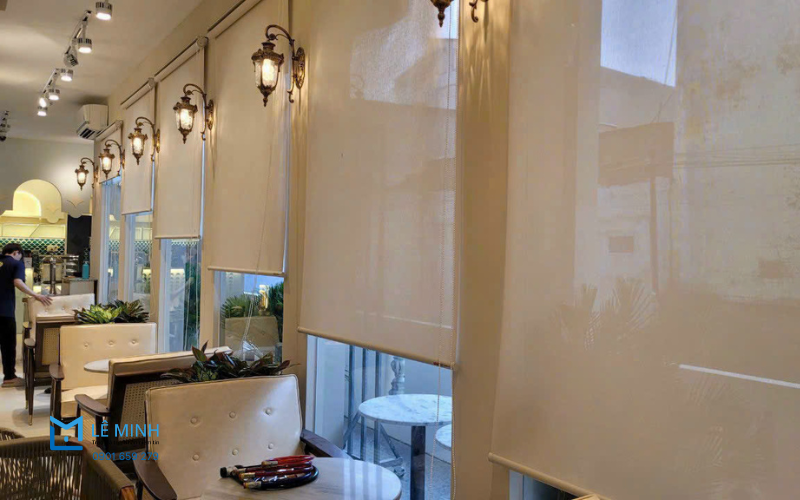 Chất liệu rèm cuốn Sankaku và sự khác biệt so với rèm thông thường