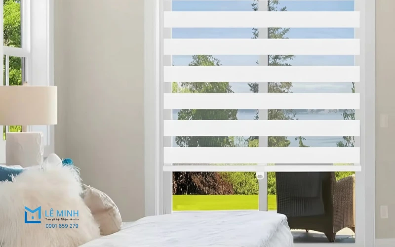 Khám phá các mẫu rèm cầu vồng phòng ngủ chất lượng tại Rèm Cửa Lê Minh. Tạo không gian sang trọng và thoải mái với các sản phẩm đa dạng và tính năng vượt trội.