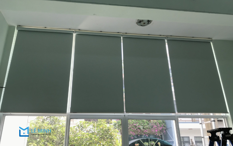 Ưu điểm nổi bật của rèm cuốn chống nắng cửa chính