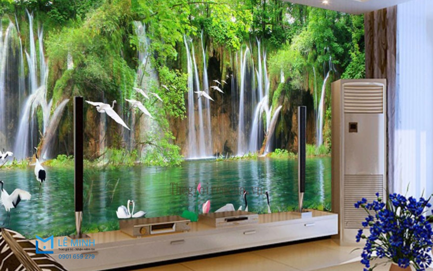 Rèm cuốn tranh phòng ngủ hoa lá nhẹ nhàng giúp không gian thư giãn